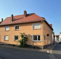 Frisch renovierte 6- Zimmer Wohnung - Butzbach