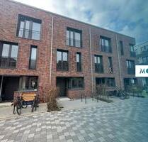 FAMILIEN AUFGEPASST: Modernes Reihenhaus mit 4,5 Zimmern, 2 Bädern, EBK, Terrasse, Keller u.v.m. in Hannover