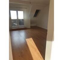 Helle 3-Zimmer Dachgeschosswohnung mit 2 Balkonen in Köpenick - Berlin Treptow-Köpenick