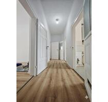 Schöne ruhige Altbauwohnung -Erstbezug nach umfassender Sanierung - Geithain