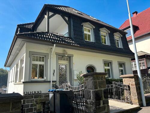 Foto - 9 Zimmer Mehrfamilienhaus, Wohnhaus in Werdohl