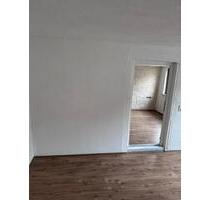 Drei Familienhaus - 1.800,00&nbsp;EUR Kaltmiete, ca.&nbsp; 180,00&nbsp;m&sup2; in Hechingen (PLZ: 72379)