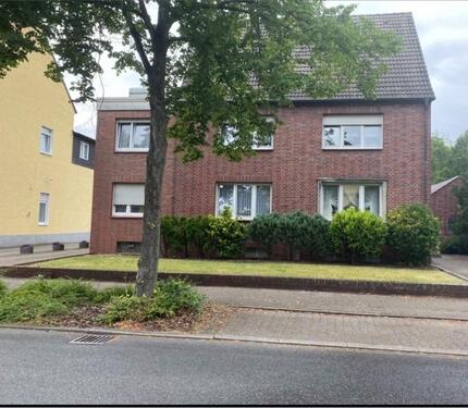 Foto - Schöne DG-Wohnung mit großer Terrasse und Garage zu vermieten.