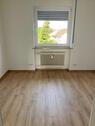 Foto - Bezugsfertig! NEU: Komplett renovierte 3-Zi.-Wohnung +++ neues Tageslicht-Bad!
