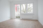 Foto - Helle 3-Raum-Wohnung mit Tageslichtbad und Balkon