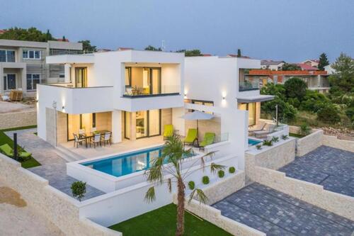 Foto - Private Luxus-Villa „Joy“ mit Pool – 8 Personen in Novalja