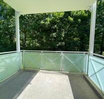 *schöne Balkonwohnung mit Tageslichtbad in grüner Lage* - Essen Stadtbezirk IV