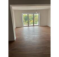 Großzügige 3-Zimmer Wohnung mit Terrasse und Garten in Bonn