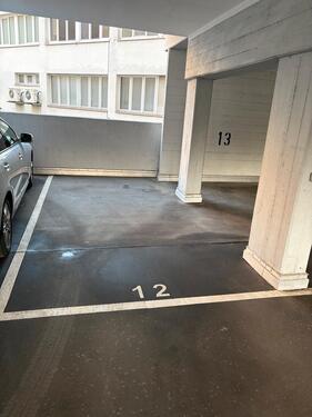 Foto - Parkplatz zu vermieten - 80,00&nbsp;EUR Miete,