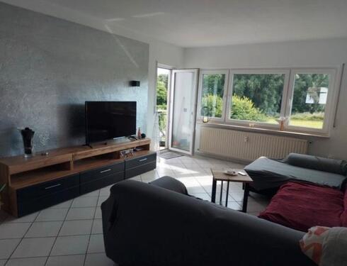 Foto - 3 Zimmer Wohnung neu renoviert am Feldrand ruhig gelegen