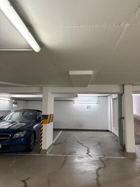 Foto - Tiefgaragenstellplatz zu vermieten Regensburger Str. Schöneberg