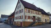 Foto - Renovierungsbedürftiges Wohnhaus und Scheune mit Garage
