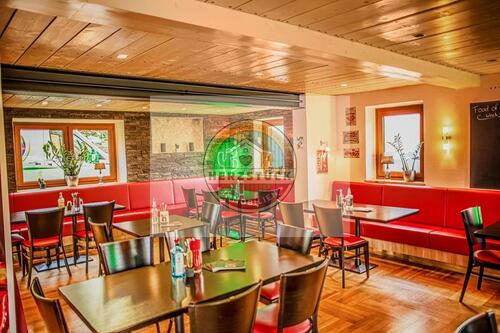 Foto - Wunderschönes Restaurant mit Küche, Biergarten, 5-Zimmer Wohnung zu verpachten!