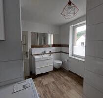 2 Zimmer Dachwohnung komplett saniert modern schön - Neckargemünd