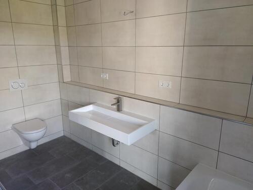 Foto - ERSTBEZUG! Ihr neues Traumbad mit Wanne&Dusche+Gäste WC :)