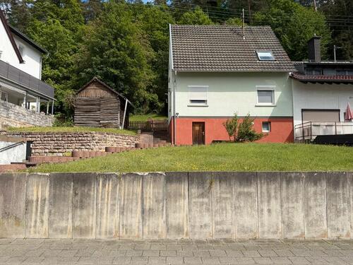 Foto - Einfamilienhaus in Mölschbach direkt am Waldrand