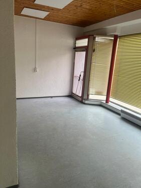 Foto - Laden Lager Büro - 350,00 EUR Kaltmiete,