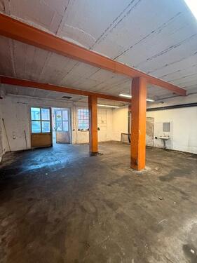 Foto - Lagerhalle - 800,00&nbsp;EUR Kaltmiete, ca.&nbsp; 79,00&nbsp;m&sup2;