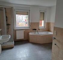 Große 2 Raum Wohnung mit großem Südbalkon von privat - Merseburg