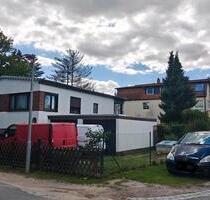 Vielseitiges Familienhaus mit großem Grundstück (1040m²) - Berlin Tempelhof-Schöneberg