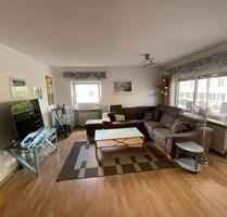 4 Zimmer Wohnung 95 m2 Stadtmitte Hochparterre mit Balkon - Bayreuth Bernecker Straße / Insel / Riedelsberg