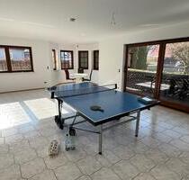 Großzügige, ruhige 2-Zimmer-Erdgeschosswohnung (85 m²) mit Balkon - Steinau an der Straße