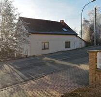 Einfamilienhaus mit weitläufigem Garten zu verkaufen - Straußfurt