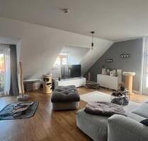 Gemütliche 2-Zimmer-Wohnung, 2 Balkonen und Küche zur Übernahme - Meerbusch