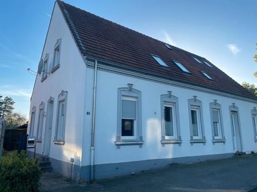 Foto - 120qm DHH 4 ZKB zu vermieten neu renoviert mit Terrasse