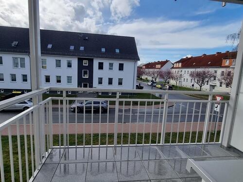 Foto - Renovierte 2-Zimmer-Wohnung mit großem Balkon ab sofort zu vermieten!