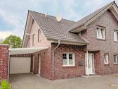 Foto - Provisionsfrei❗️Moderne DHH mit 135 m², 6 Z. & Garten