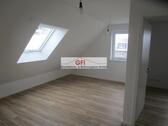 Foto - Zwei Jahre junge Dachgeschosswohnung mit Balkon und Aufzug!