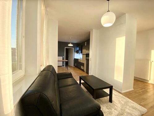 Foto - Frisch renovierte 2 Zimmer mit Terrasse – möbliert & zentral