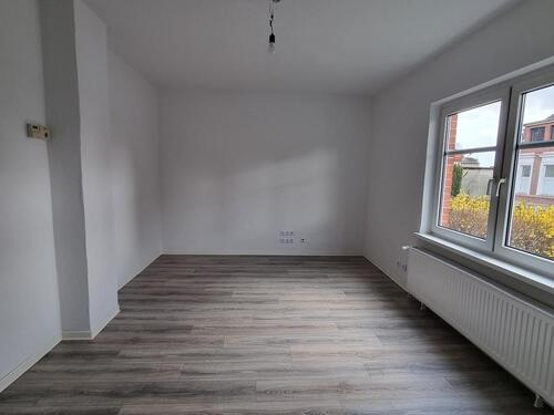 Foto - Frisch renovierte Erdgeschoss-Wohnung mit Balkon in Elbnähe!