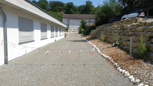 Foto - Außenstellplatz für Wohnmobile u. Wohnwagen