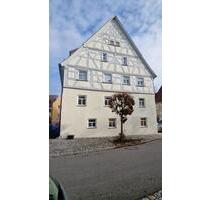 Sonnige 2 Zimmer-Wohnung im wunderschönen Denkmalhaus in Scheer