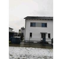 Moderne Doppelhaushälfte im Neubaugebiet Barbing – Baujahr 2020