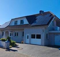 Großzügiges Familienhaus mit PV, Speicher und Wärmepumpe - Wahrenholz
