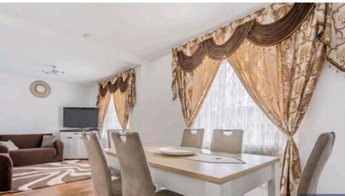 Foto - Doppelhaushälfte zu vermieten - 1.500,00&nbsp;EUR Kaltmiete, ca.&nbsp; 101,00&nbsp;m&sup2;