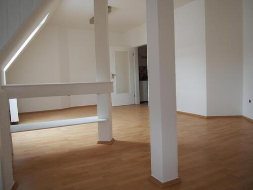 Foto - 1-Zimmer-Wohnung mit Bad & Küche, 37 m², sehr zentral, ab 01.11.