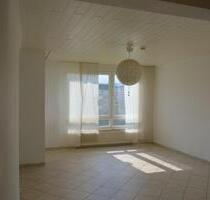 Helle Wohnung mit 2 Zimmern und 2 Balkonen - Frechen