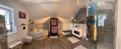 Foto - 2,5 RAUM WOHNUNG MIT EINFAMILEINHAUSCHARAKTER