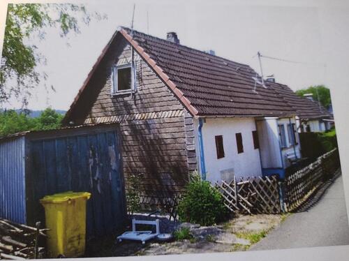 Foto - Grundstück mit Abrisshaus oder Vollsanierung