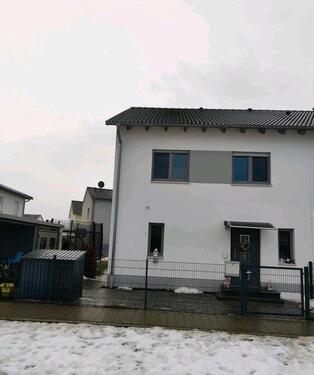 Foto - Moderne Doppelhaushälfte im Neubaugebiet Barbing – Baujahr 2020