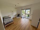 Foto - Möbliertes WG-Zimmer mit Balkon bis 31.08.26 zu vermieten