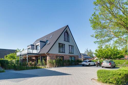 Foto - Traumhaft schöne möblierte 2,5 Zi. Wohnung mit Stellplatz