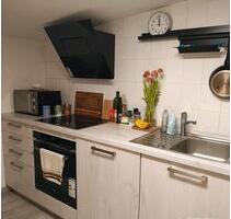 1.5Raum Helles Dachgeschoss mit EBK & Waschmaschine - Magdeburg Nordwest