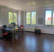 Großes helles Büro in 82054 Nähe München zu vermieten - Sauerlach
