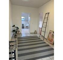 +++ Helle und großzügige 2-Zimmer-Wohnung – sofort bezugsfrei! +++ - Sandhausen