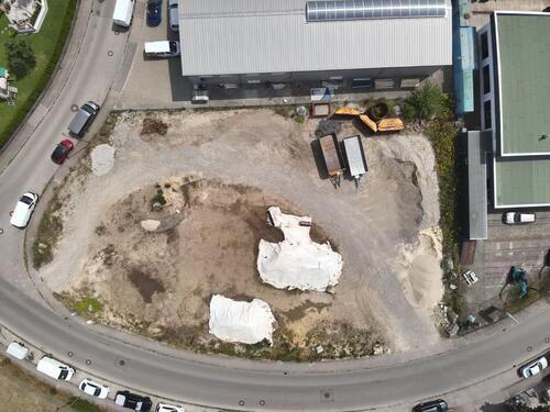 Foto - Leeres Gewerbegrundstück (1.066 qm²) als Zwischenlagerplatz